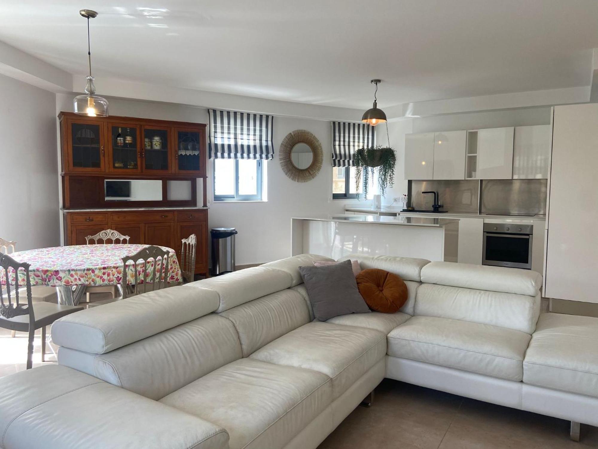Cozy 2 Bedroom Apartment Near Seafront Gzira Εξωτερικό φωτογραφία
